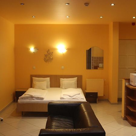 Esprit Hotel Будапеща Екстериор снимка