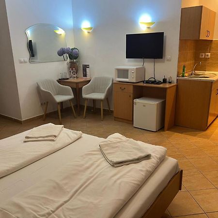 Esprit Hotel Будапеща Екстериор снимка
