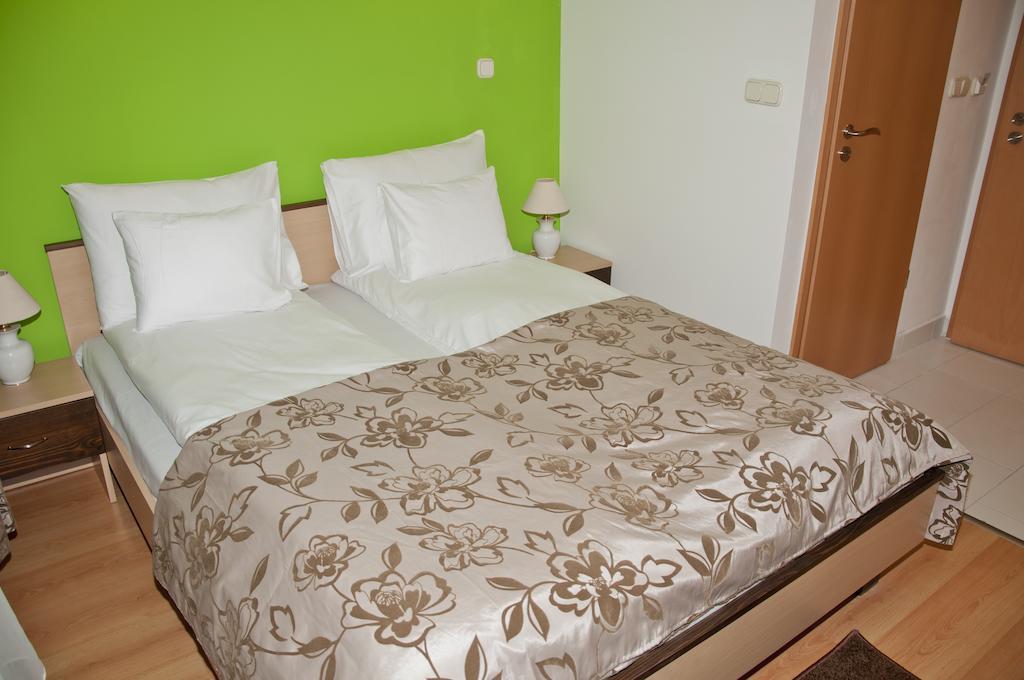 Esprit Hotel Будапеща Стая снимка